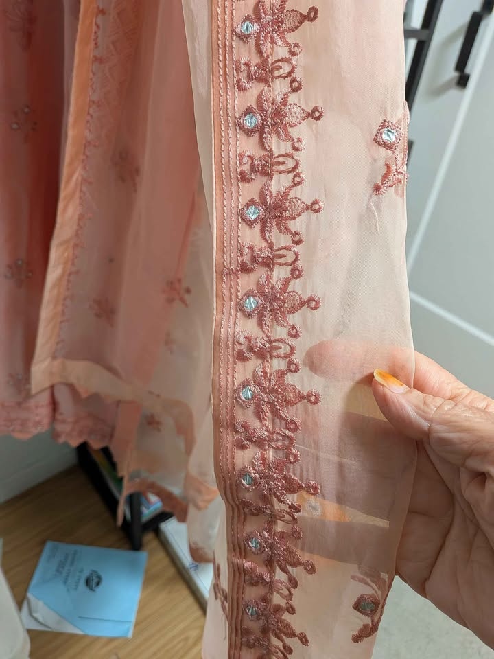 3 piece stitched fully embraced suit. Large - photo 2