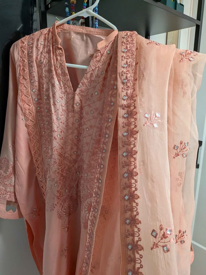 3 piece stitched fully embraced suit. Large - photo 3