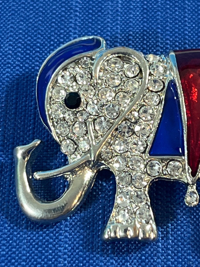 Elephant Pin Brooch - photo 3