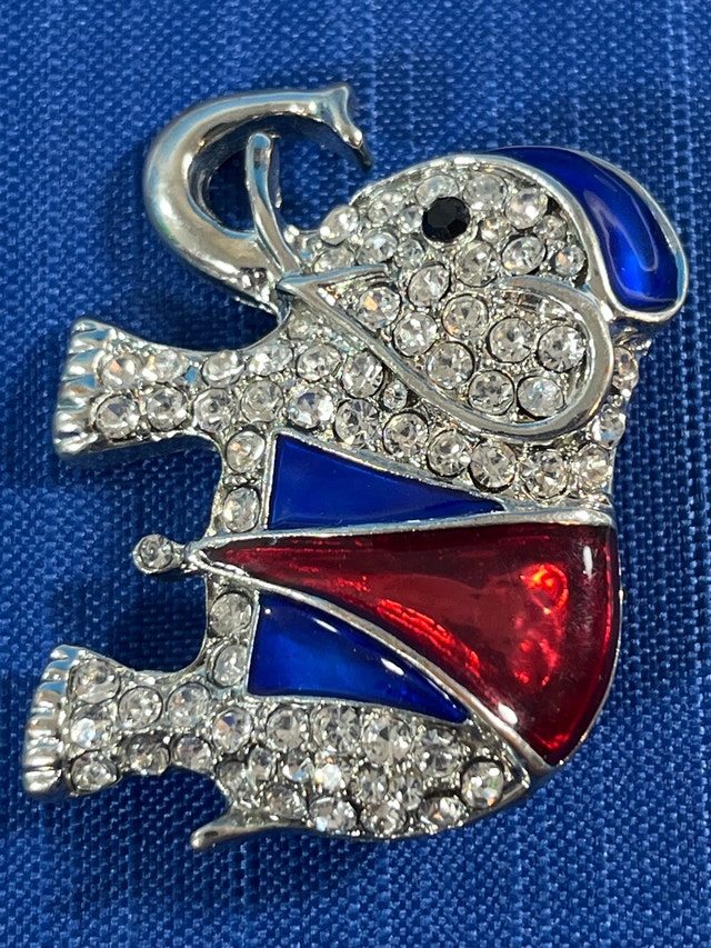 Elephant Pin Brooch - photo 4