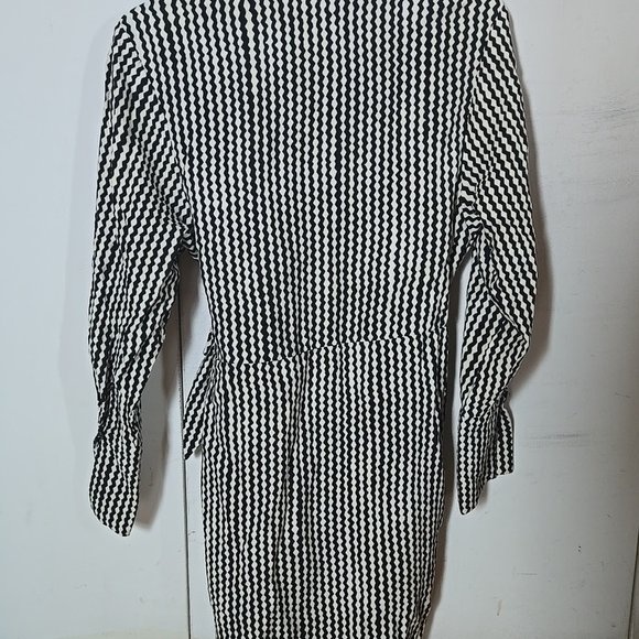 🖤 Black & White Wrap Dress – Stylish & Comfortable! - photo 4
