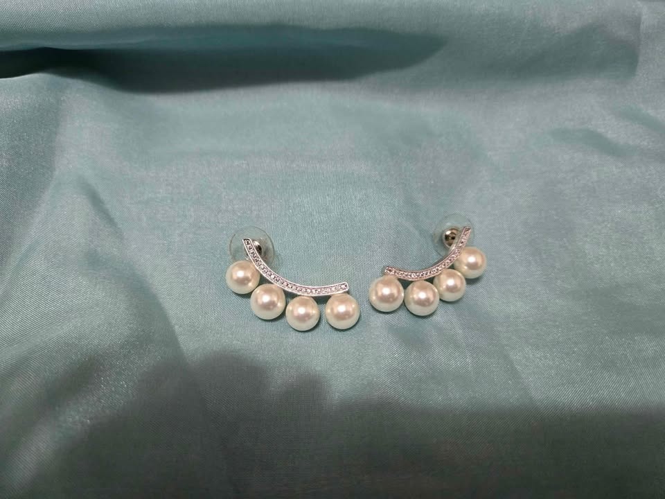 Women Earrings
