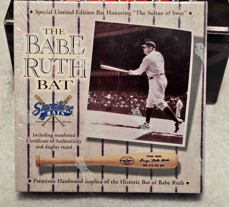Babe Ruth Bat (Signature Bats)
