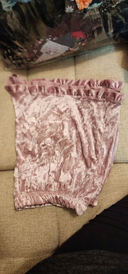 Pink velvet pajama shorts - photo 3