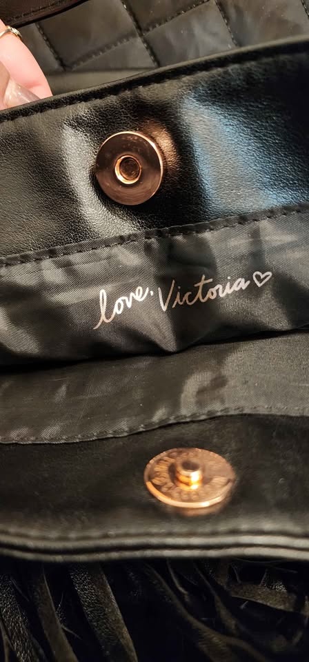 Victoria's Secret Limited edition Faux Leather totebag - photo 2