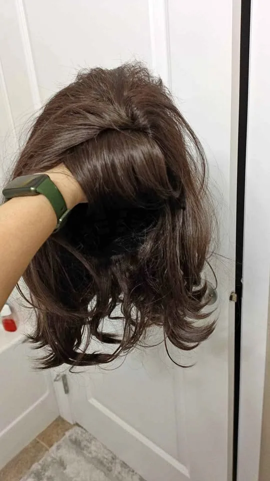 Brown wig thumbnail