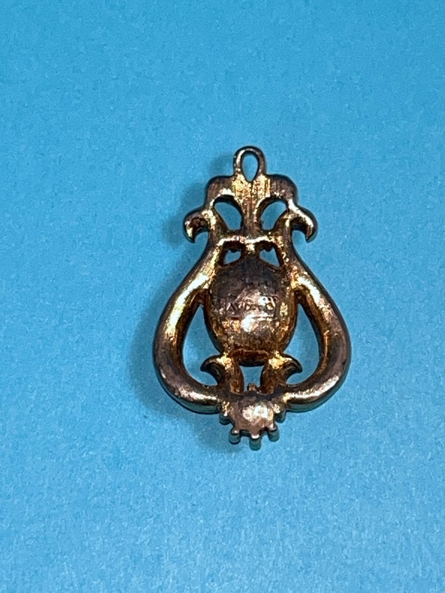 Vintage Avon Pendant Purple Amethyst Rhinestone Gold Tone - photo 4