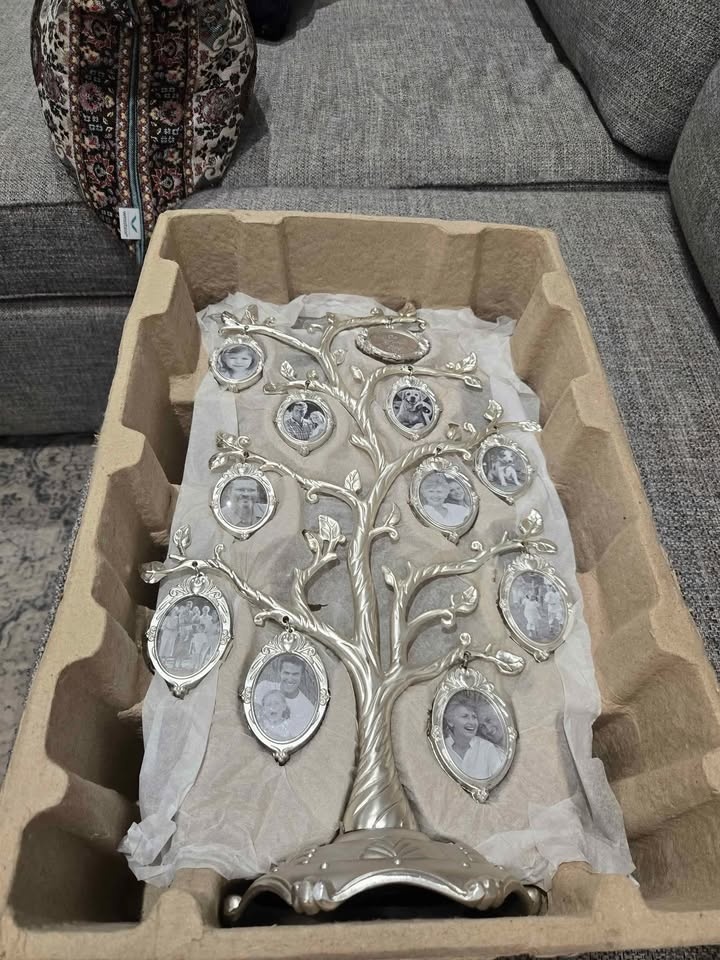 Brand New in Box Tree Frame - photo 2