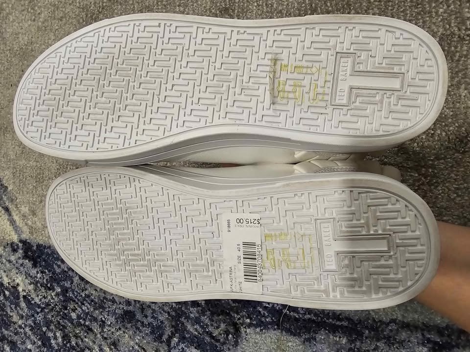 New Ted Baker Women's Ruffled Sneakers US Size 10 - photo 4