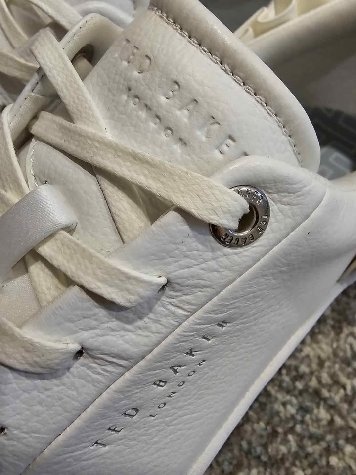 New Ted Baker Women's Ruffled Sneakers US Size 10 - photo 5