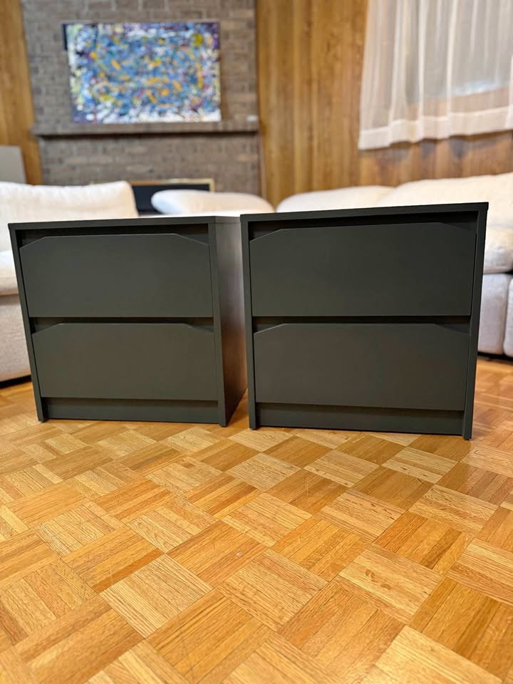 Refinished Dark Green Nightstands - Set of 2 - Tables de chevet