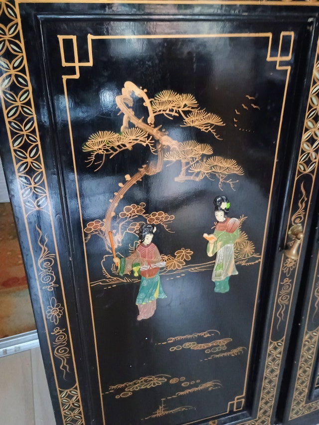 Chinoiserie Rolling Cabinet Bar with Marble Top - photo 2