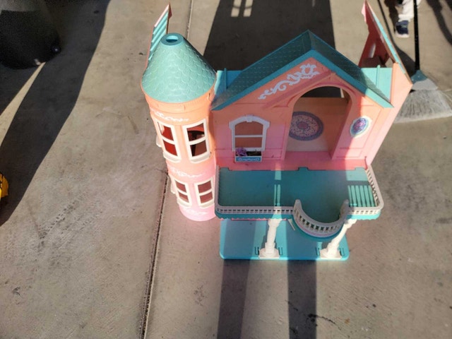 doll house