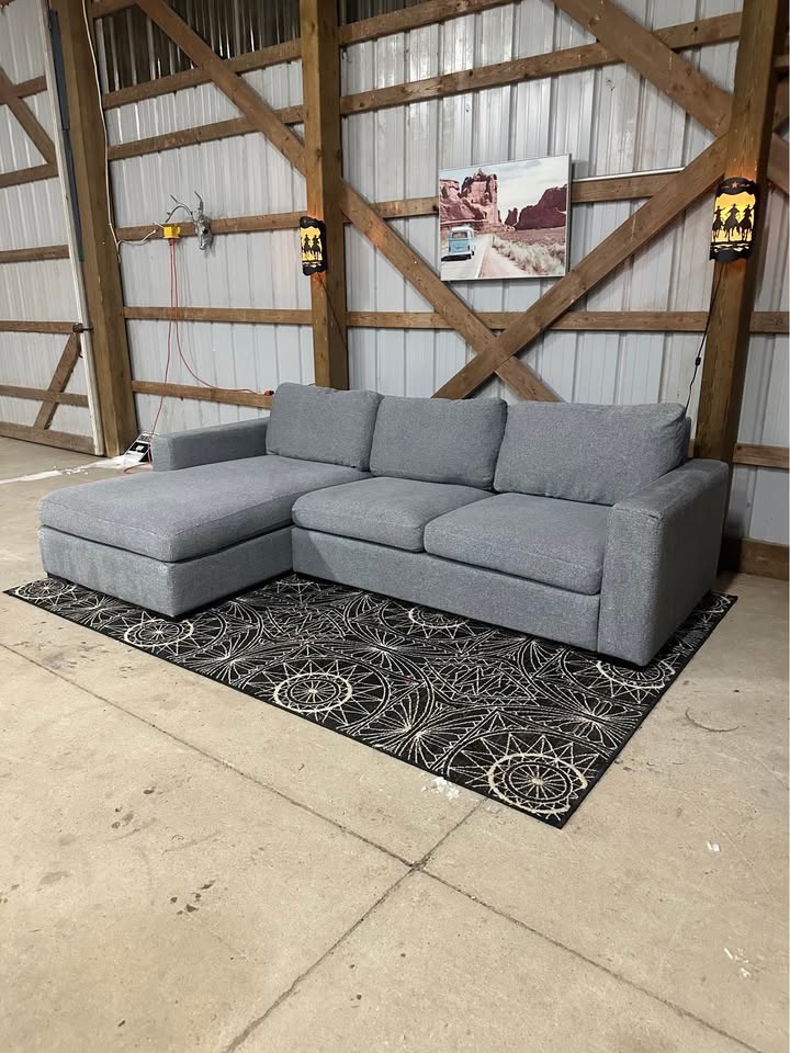 Ashley Furniture Modern Grey Sectional - photo 4