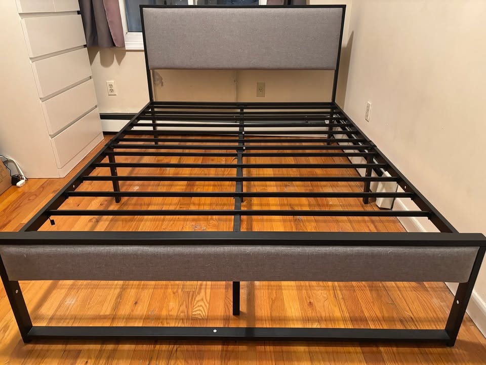 Full Metal Platform Bed Frame – No Box Spring Needed - photo 2
