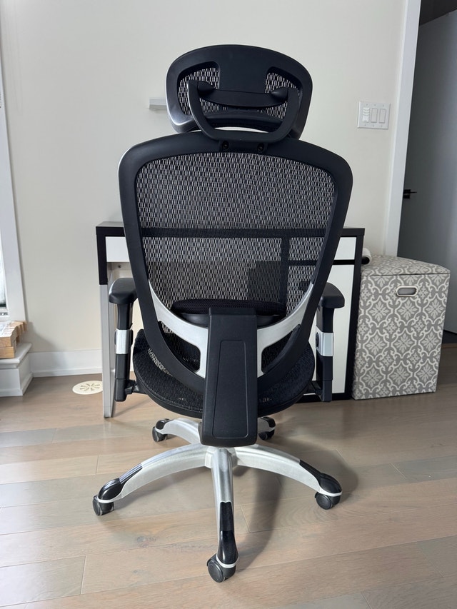 Staples FlexFit Hyken Mesh Task Chair - Black - photo 2