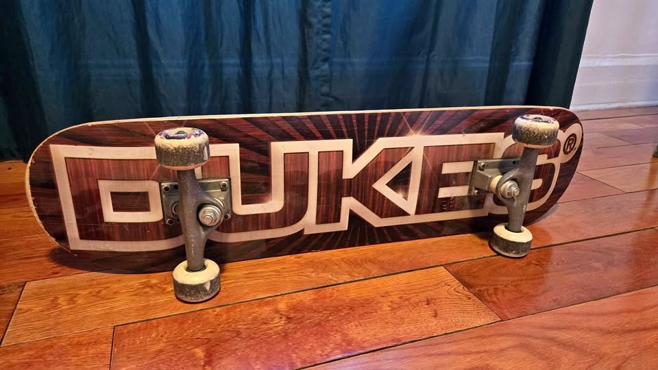 Skateboard Complete - Dukes Brand - Good Beginner Board