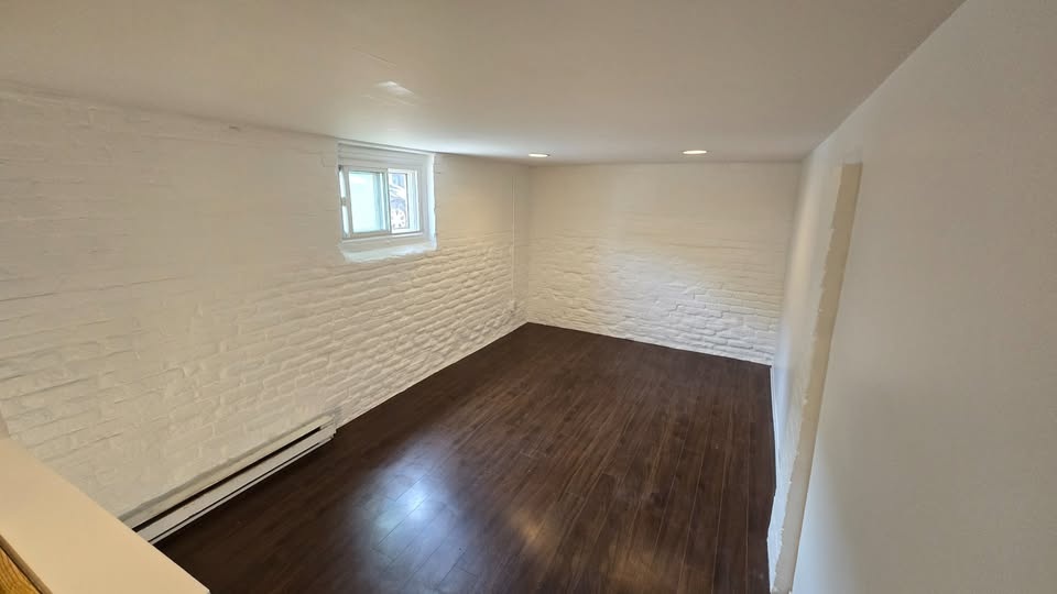 1 Bed 1 Bath Apartment - photo 2