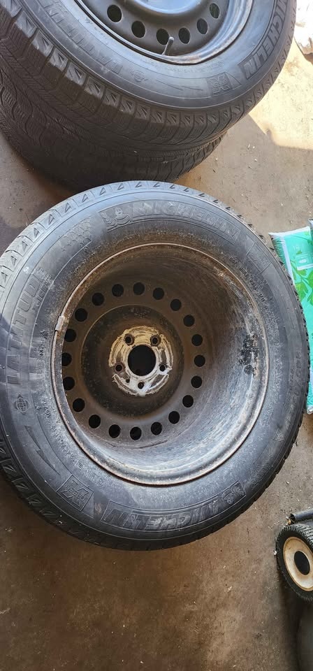 Michelin X-Ice Winter Tires on Rims 245/65R17 - Set of 4 - photo 4