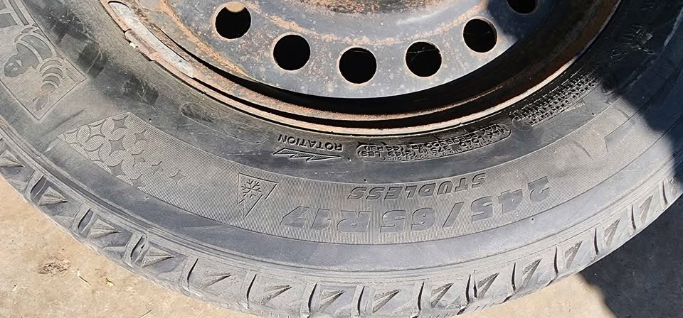 Michelin X-Ice Winter Tires on Rims 245/65R17 - Set of 4 - photo 5