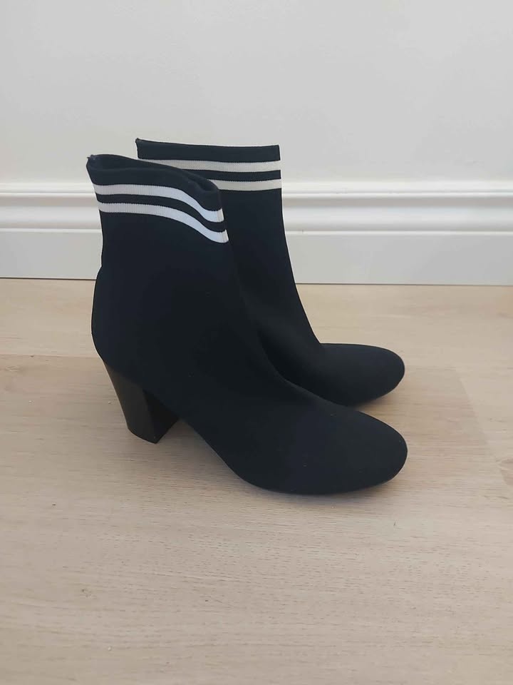 Black Style sock heels - photo 2