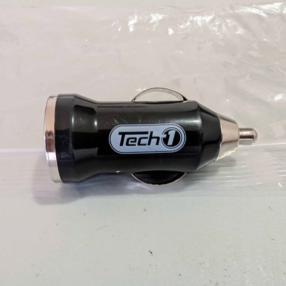 Tech1 Car USB Charger – 12 V Socket Plug-in - photo 2