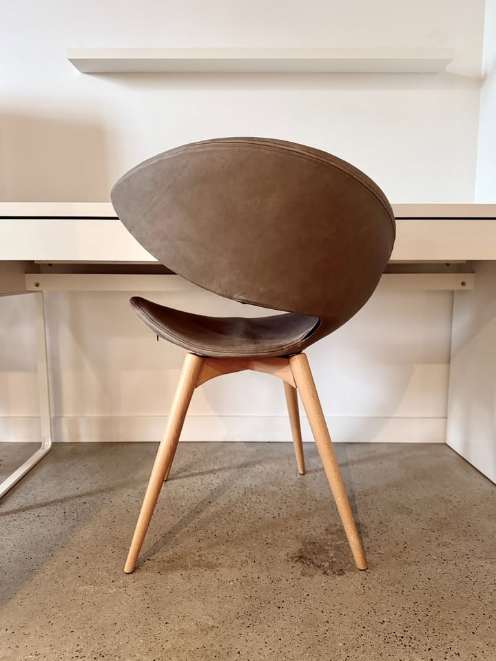 MIDJ Twist Chair — Italian Leather Sculptural Accent Chair - photo 4