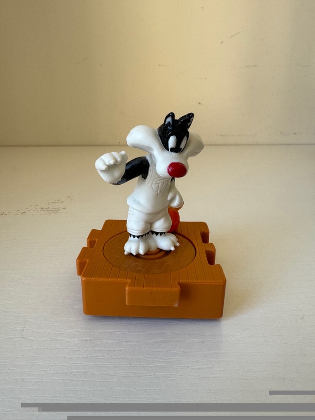 90s McDonald’s Happy Meal Space Jam Toys - photo 4