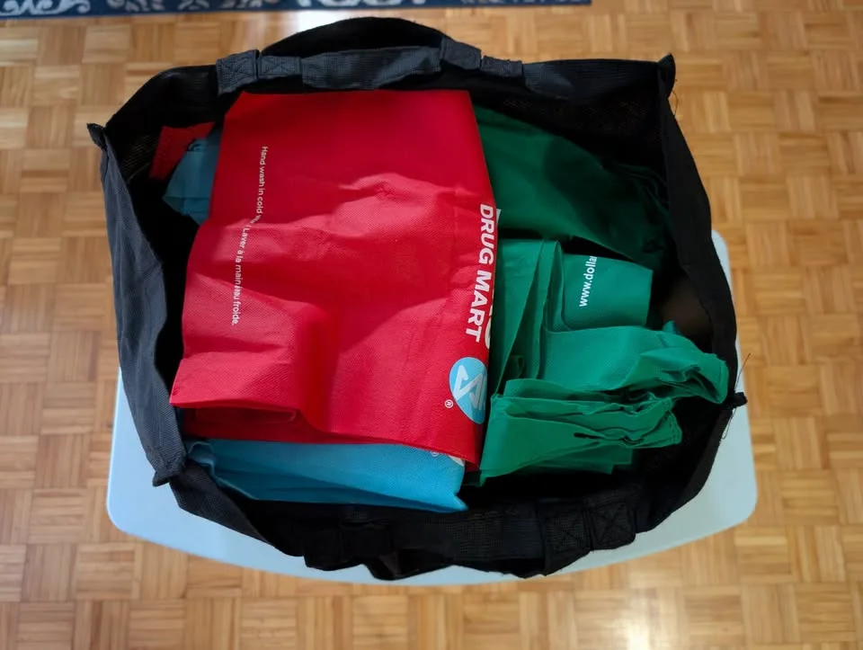 45 Reusable Shopping Bags – PC Vert, Loblaws, Dollarama + image indicator(3)