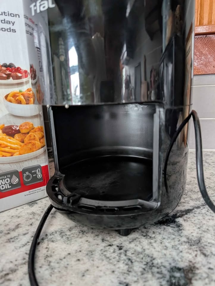 T-Fal Air Fryer - photo 4