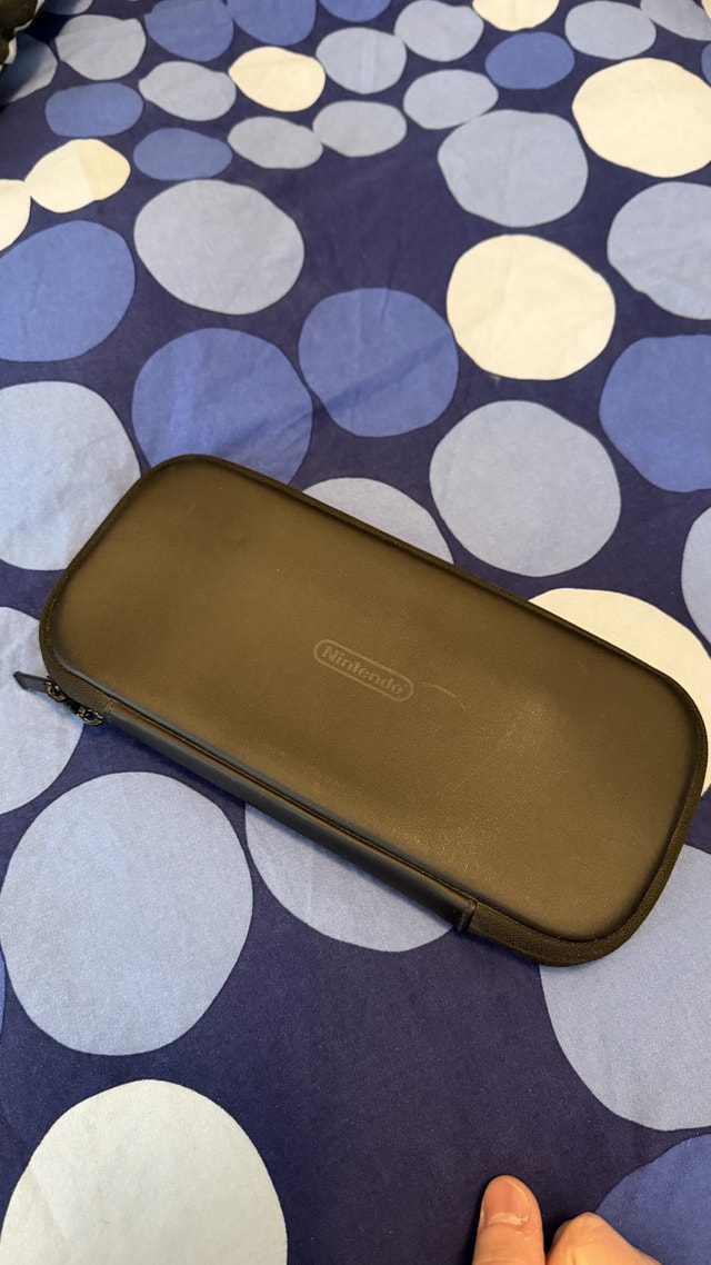 Official Nintendo Switch Case - photo 2