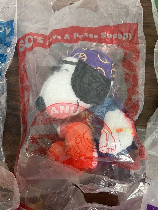 Vintage Snoopy McDonald’s Plush - photo 3