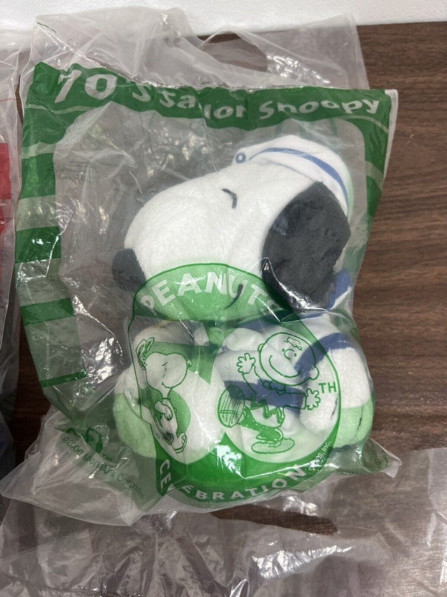 Vintage Snoopy McDonald’s Plush - photo 4