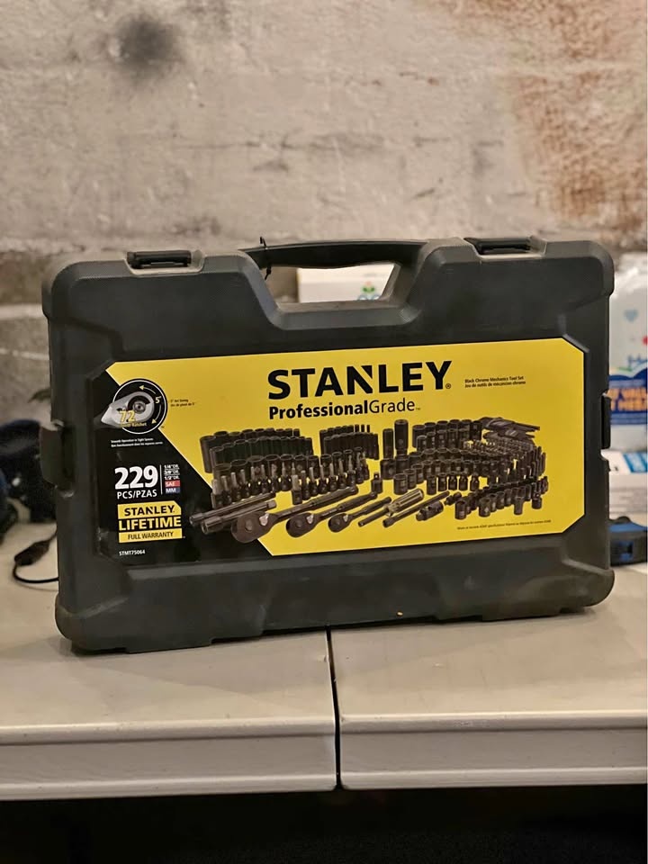 Stanley Professional Grade Black Chrome Socket Set