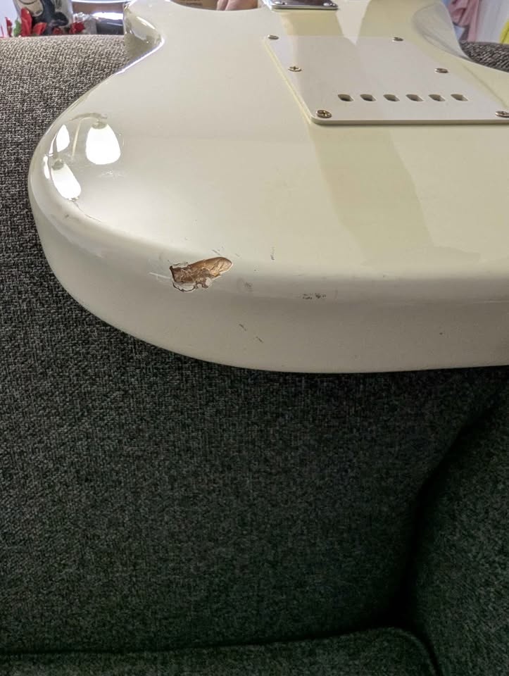2004 Indonesian Squire Stratocaster - photo 4