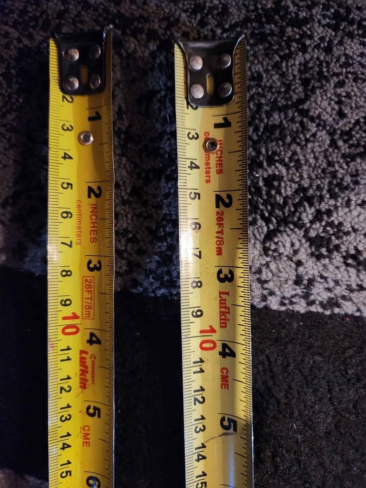 Moving sale - Measuring tape ($20 for 2 tape) - photo 4