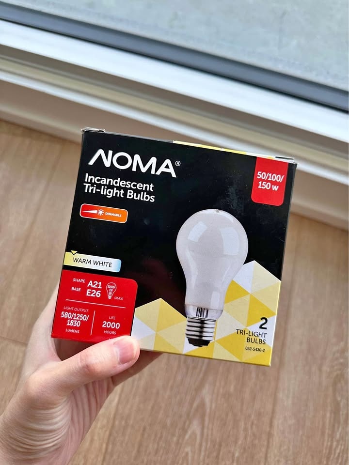Noma incandescent dimmable light bulbs - set of 2