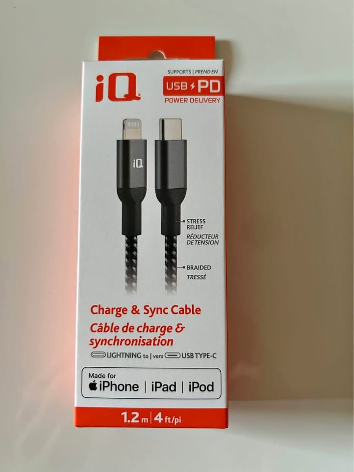 iQ Charge & Sync Cable for iPhone and iPad IQCAL1M
