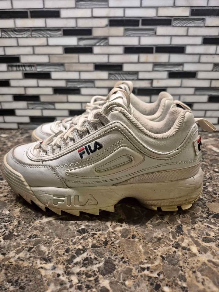 Ladies 6.5 shoes