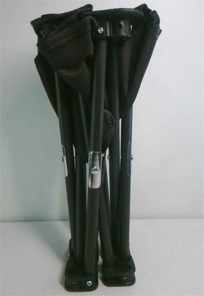 MINI FOLDABLE CAMPING STOOL WITH BAG - photo 2