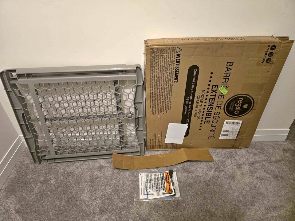 Expandable door