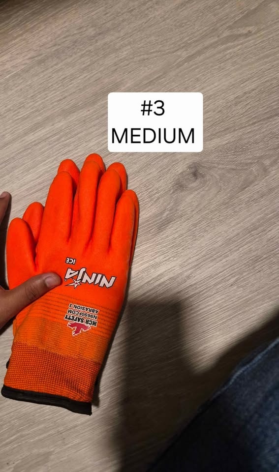 Moving sale - Brand New Insulation winter gloves - photo 4