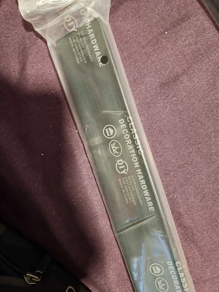 Price negotiable - Brand new Cabinet handles - photo 2