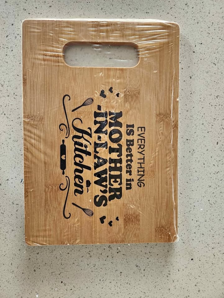 Moving sale - Brand new Chopping board