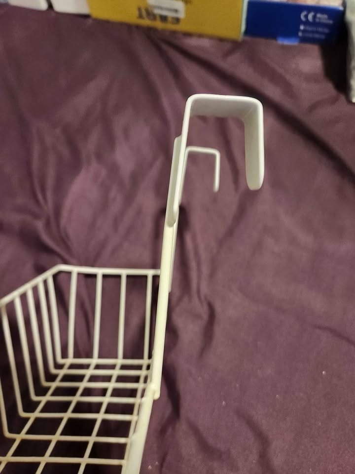 Price negotiable - Cabinet storage hanger - photo 3