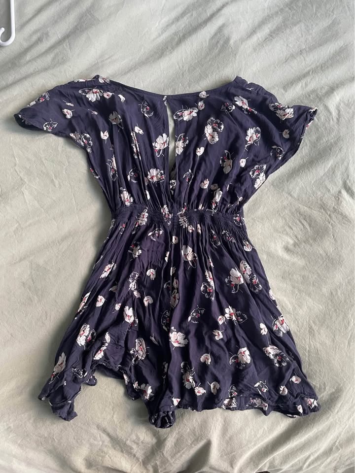 Urban Outfitters Floral Romper - photo 2