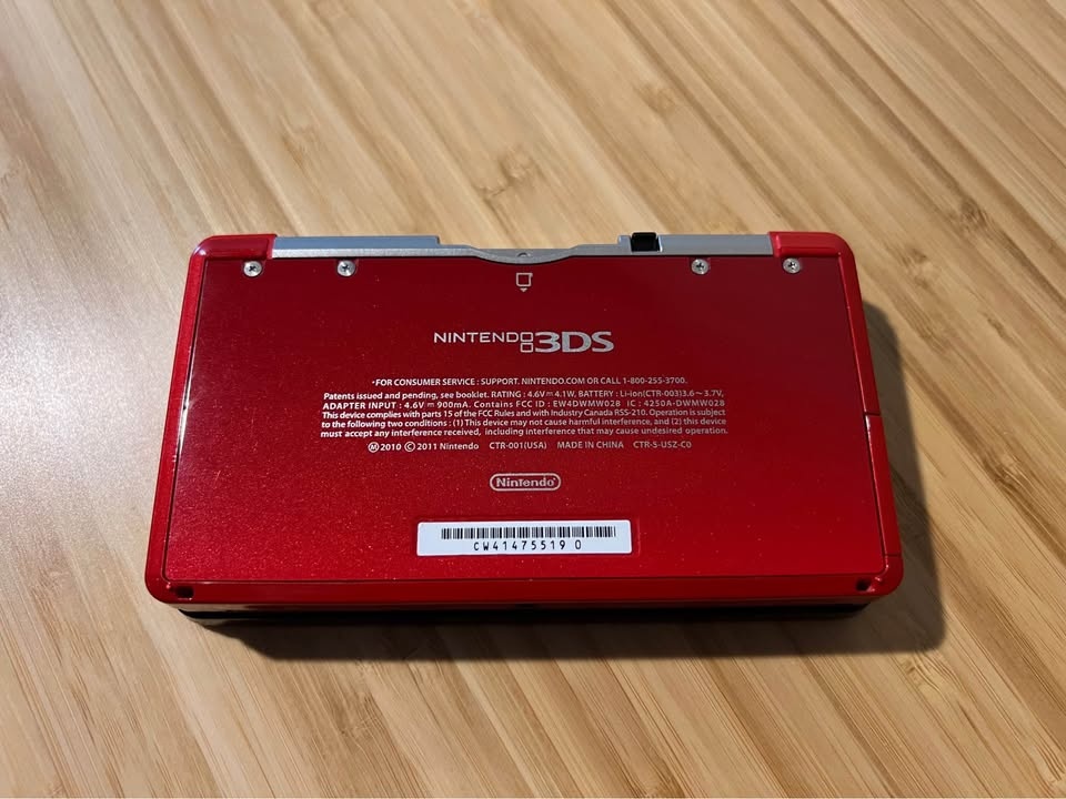 Nintendo 3DS in Flame Red - photo 4