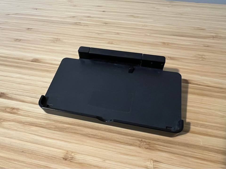 Nintendo 3DS in Flame Red - photo 5