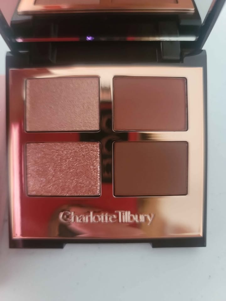 NEW Charlotte Tillbury Pillow Talk Dreams Eyeshadow Palette - photo 4