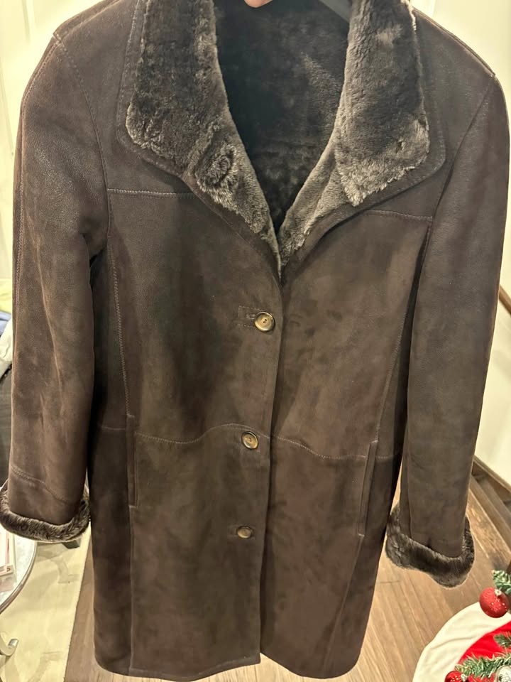 Danier real Sheepskin Shearling women’s jacket small